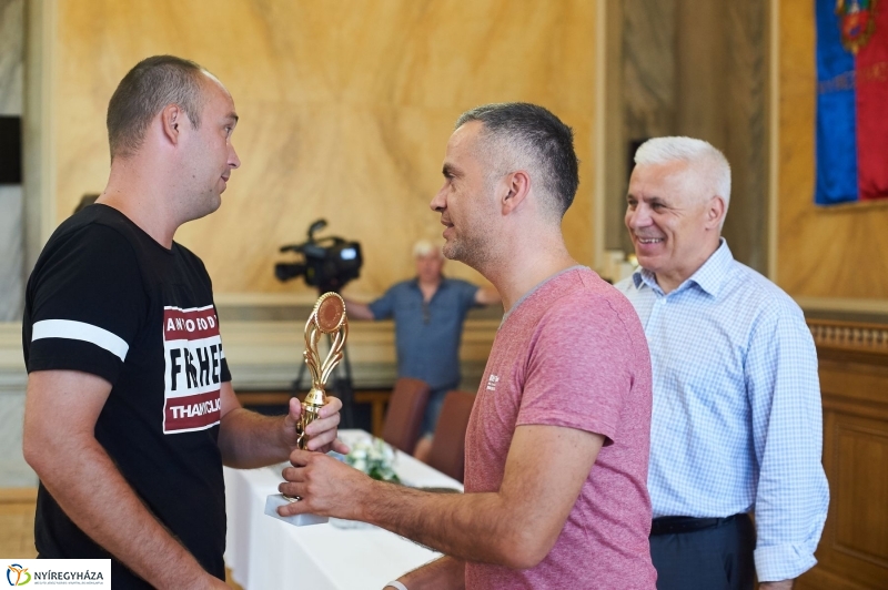 Kispályás foci díjak - fotó Szarka Lajos