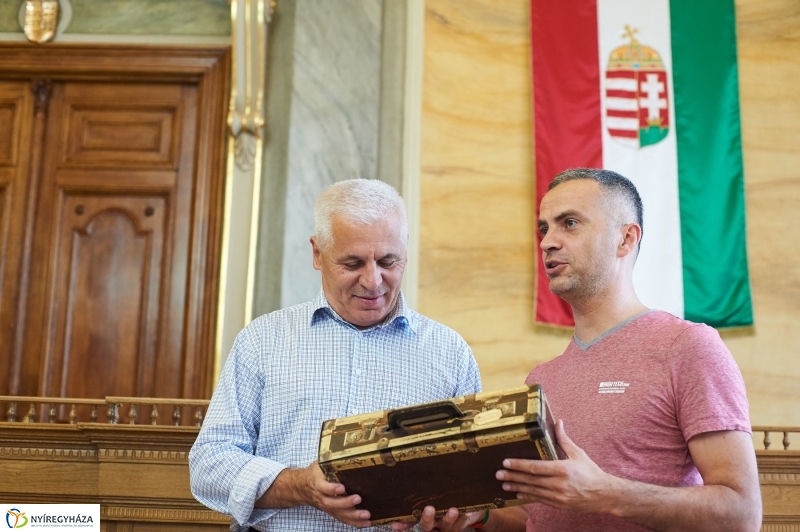 Kispályás foci díjak - fotó Szarka Lajos