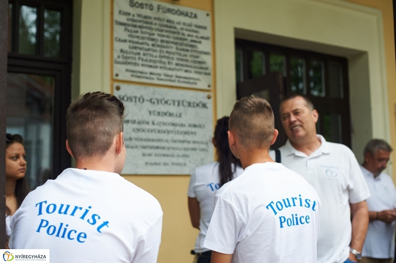 Police Tourist - fotó Szarka Lajos