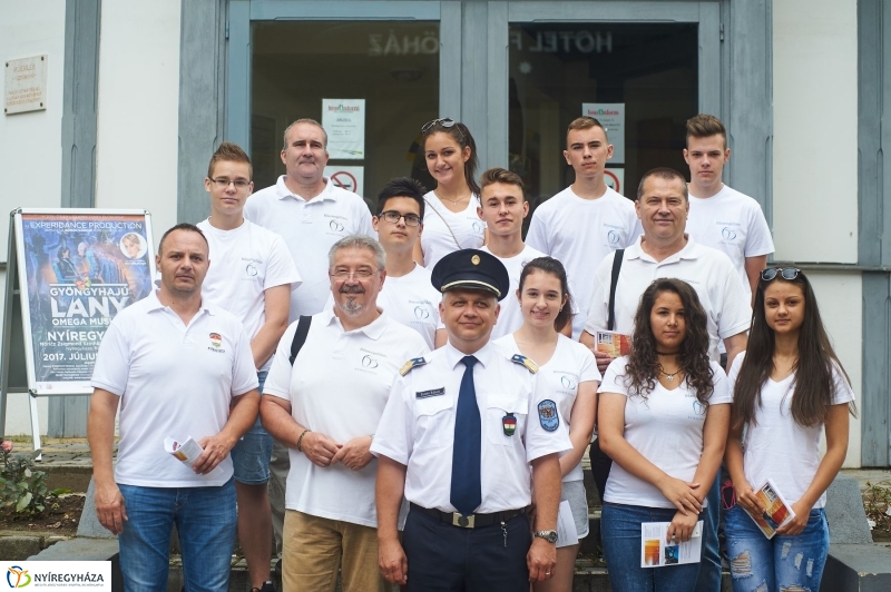 Police Tourist - fotó Szarka Lajos