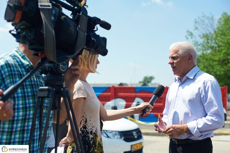 Helyszíni szemle a Vásártéren - fotó Szarka Lajos