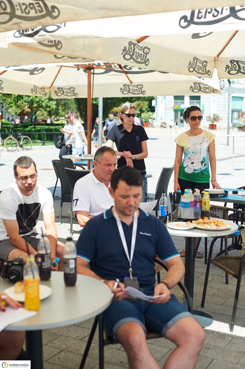 Hübner strandröpi sajtótájékoztató - fotó Szarka Lajos