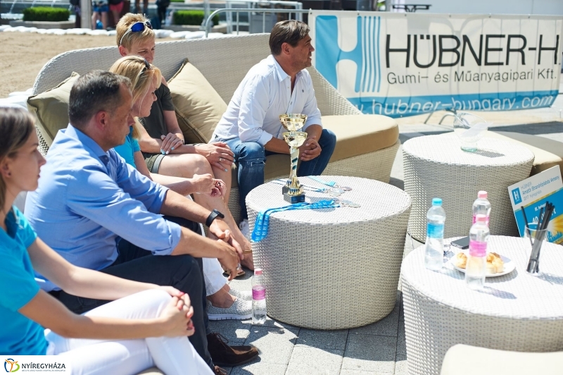 Hübner strandröpi sajtótájékoztató - fotó Szarka Lajos