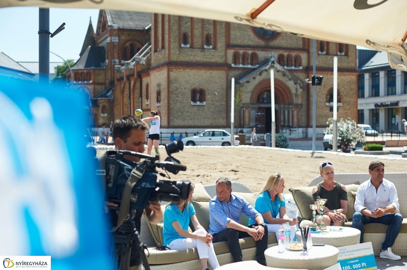 Hübner strandröpi sajtótájékoztató - fotó Szarka Lajos