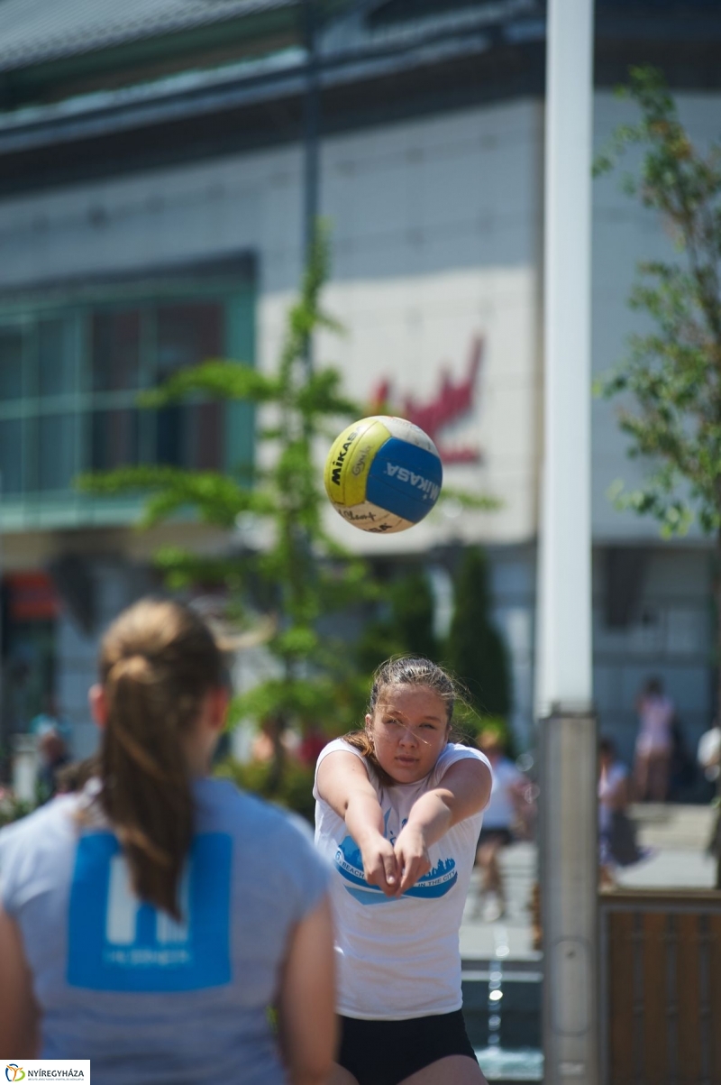 Hübner strandröpi sajtótájékoztató - fotó Szarka Lajos