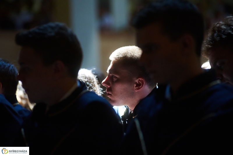 Diplomaosztó ünnepség az egyetemen I - fotó Szarka Lajos