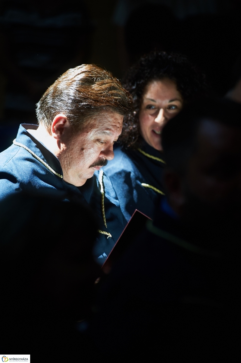 Diplomaosztó ünnepség az egyetemen II - fotó Szarka Lajos