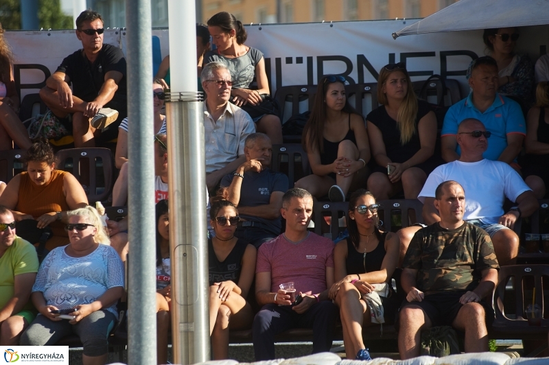 Strandröpi OB női döntő - fotó Szarka Lajos
