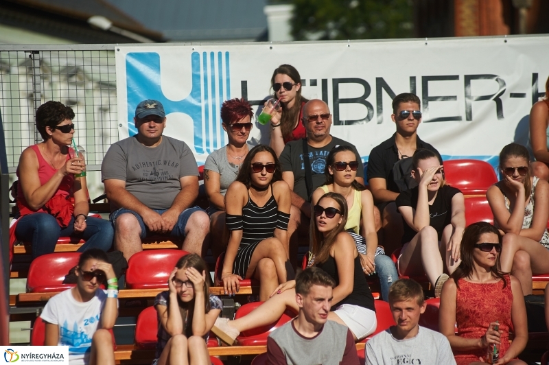 Strandröpi OB női döntő - fotó Szarka Lajos