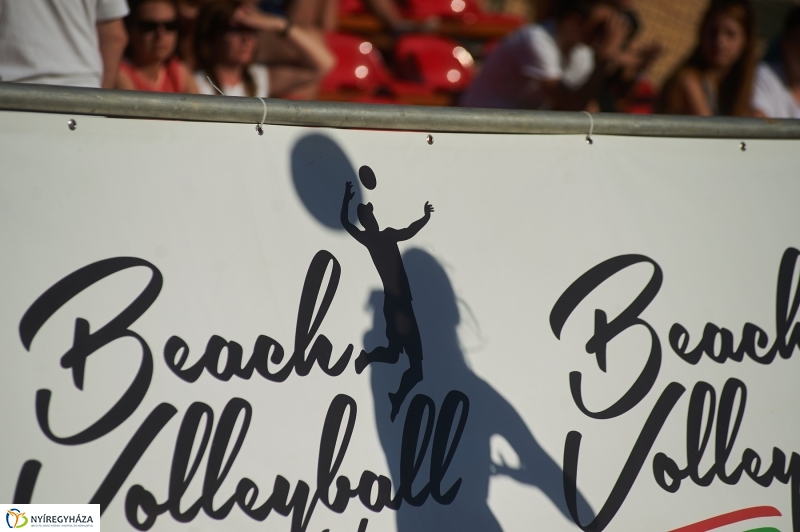 Strandröpi OB női döntő - fotó Szarka Lajos