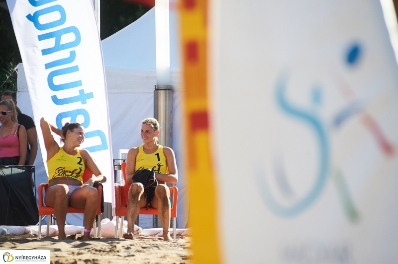 Strandröpi OB női döntő - fotó Szarka Lajos