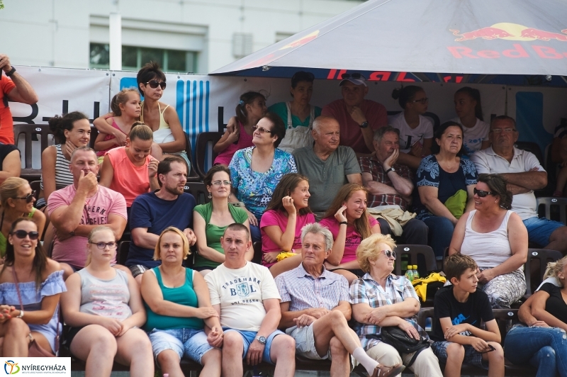 Strandröpi OB női döntő - fotó Szarka Lajos