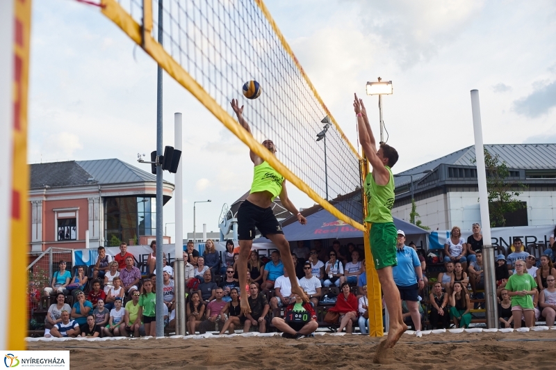 Strandröpi OB férfi döntő - fotó Szarka Lajos