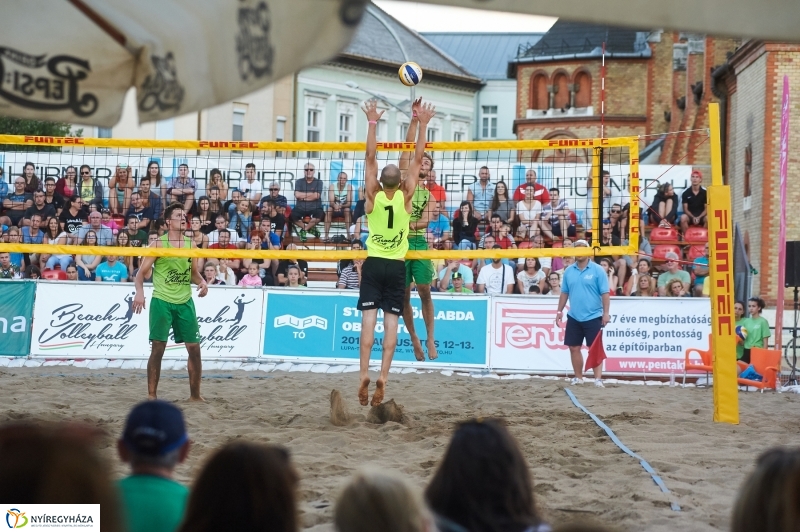 Strandröpi OB férfi döntő - fotó Szarka Lajos