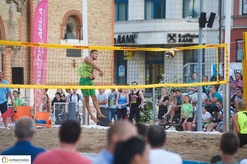 Strandröpi OB férfi döntő - fotó Szarka Lajos