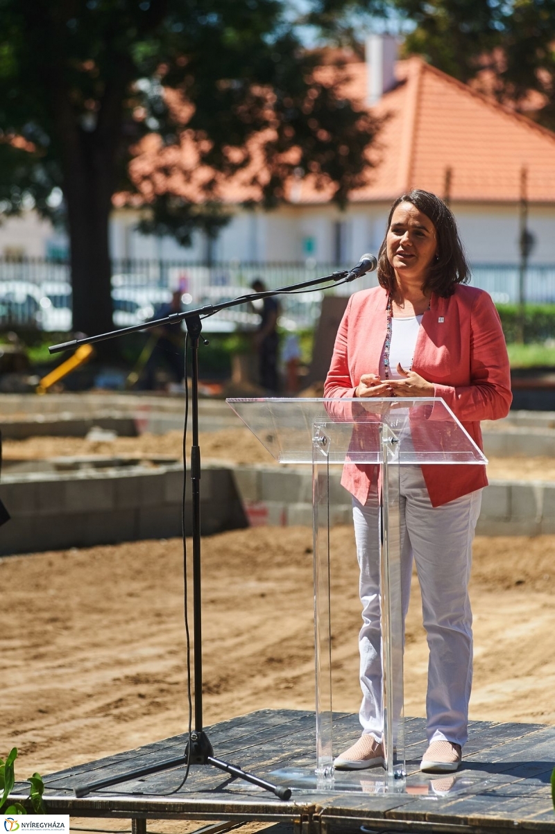 Óvoda épül a kórház területén - fotó Szarka Lajos