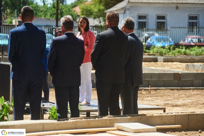 Óvoda épül a kórház területén - fotó Szarka Lajos