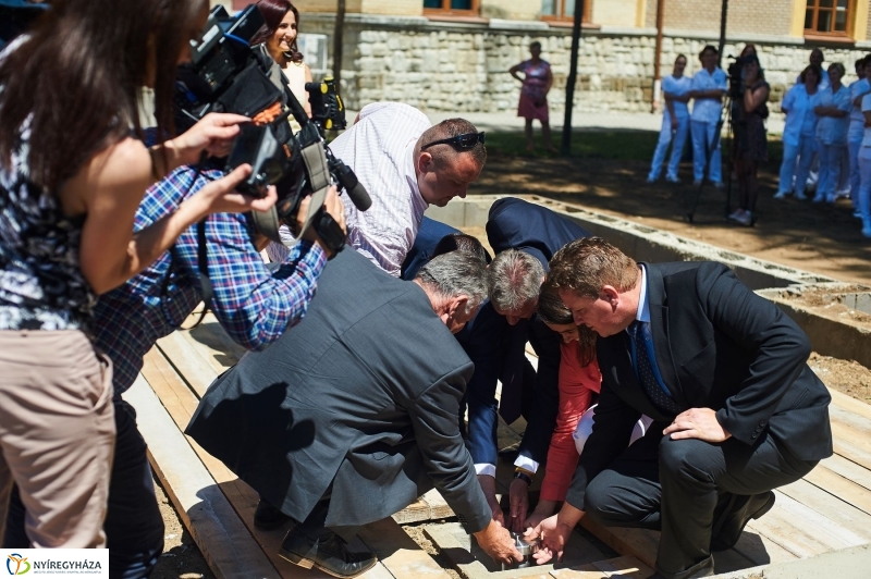 Óvoda épül a kórház területén - fotó Szarka Lajos