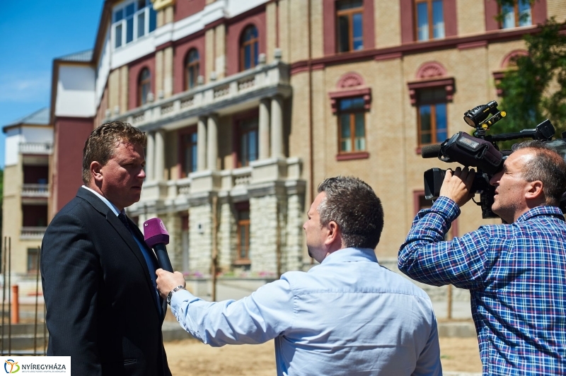 Óvoda épül a kórház területén - fotó Szarka Lajos