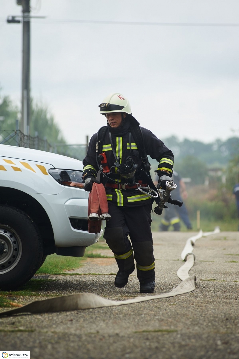Tűzoltóverseny Kőlaposon - fotó Szarka Lajos