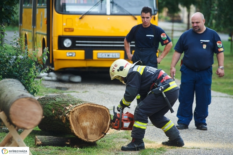 Tűzoltóverseny Kőlaposon - fotó Szarka Lajos