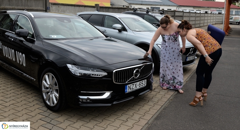 Autóbemutató és születésnap a Volvo-nál