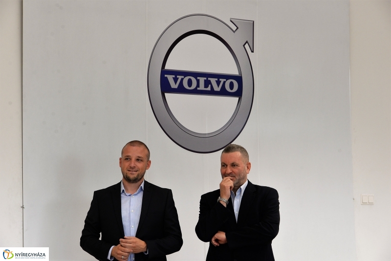 Autóbemutató és születésnap a Volvo-nál