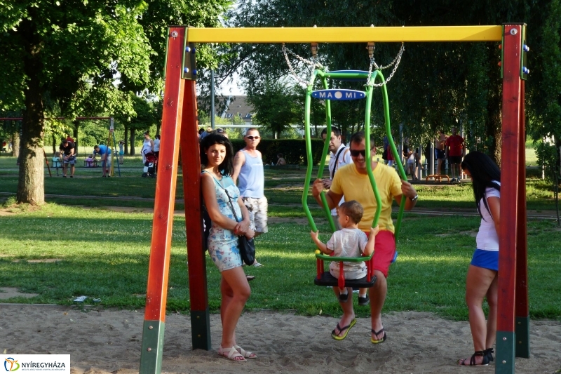 Vasárnap délután a Bujtoson- fotó Szarka Lajos