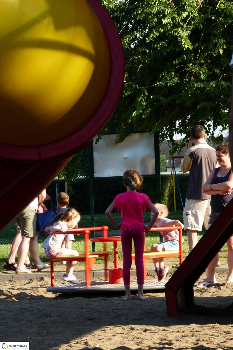 Vasárnap délután a Bujtoson- fotó Szarka Lajos