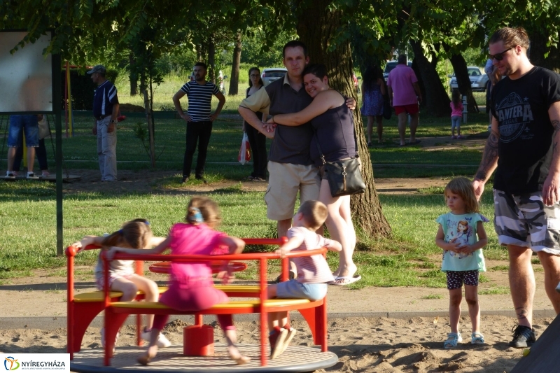 Vasárnap délután a Bujtoson- fotó Szarka Lajos