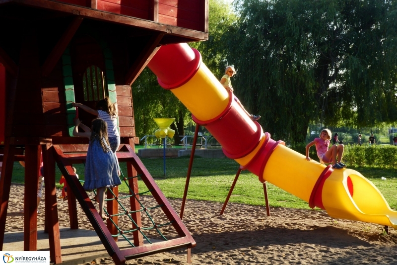 Vasárnap délután a Bujtoson- fotó Szarka Lajos