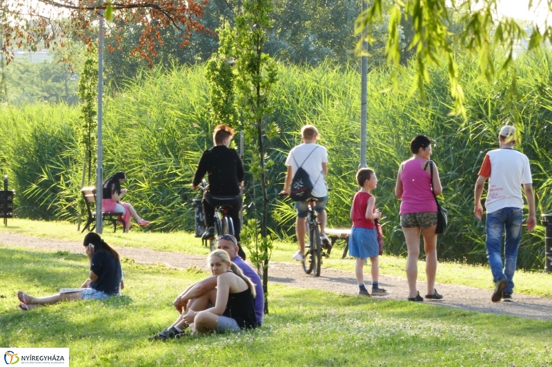 Vasárnap délután a Bujtoson- fotó Szarka Lajos