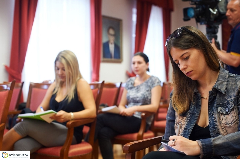 Együttműködési megállapodás aláírása - fotó Szarka Lajos