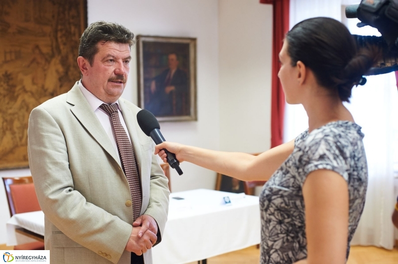 Együttműködési megállapodás aláírása - fotó Szarka Lajos