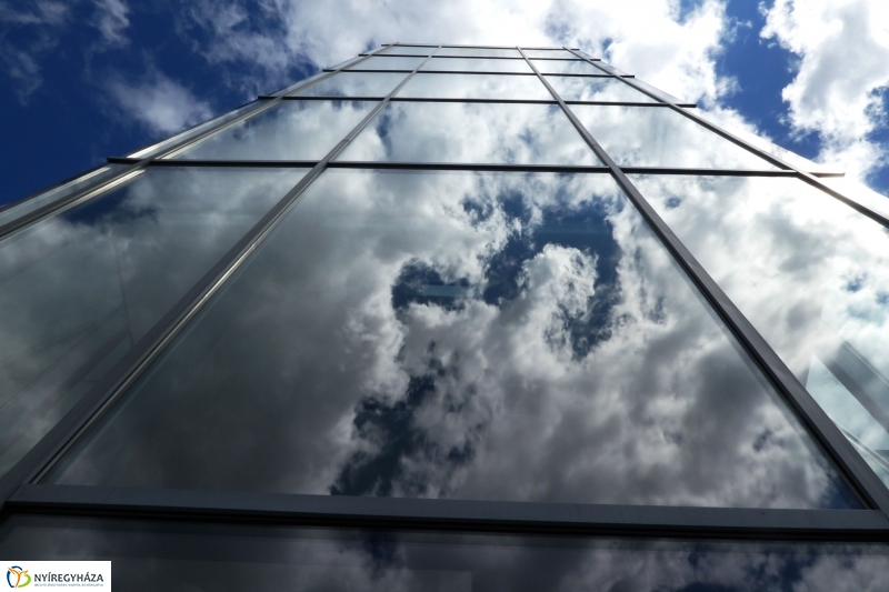 Nyári péntek délután a belvárosban - fotó Szarka Lajos