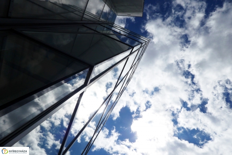 Nyári péntek délután a belvárosban - fotó Szarka Lajos