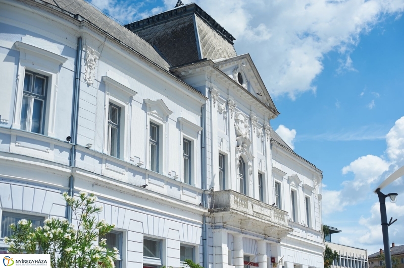 Nyári péntek délután a belvárosban - fotó Szarka Lajos