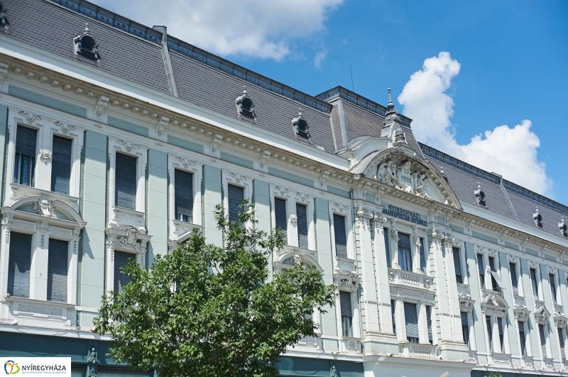 Nyári péntek délután a belvárosban - fotó Szarka Lajos