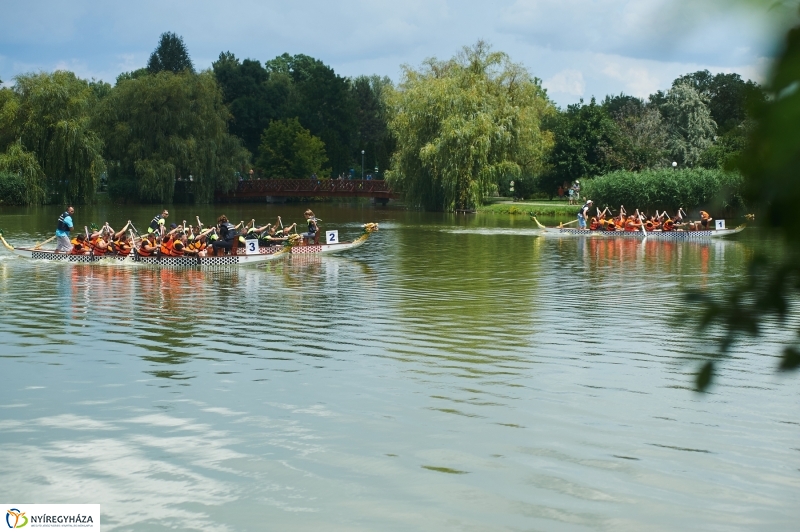 Sárkányhajó verseny Sóstón - fotó Szarka Lajos