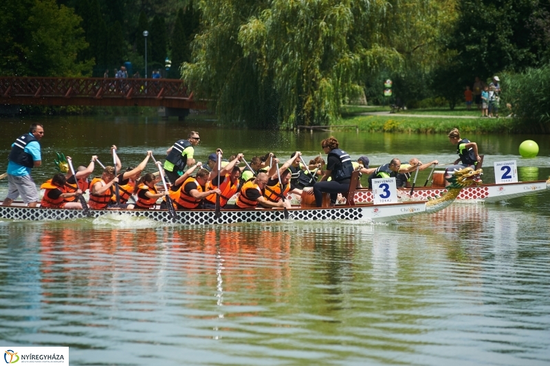 Sárkányhajó verseny Sóstón - fotó Szarka Lajos