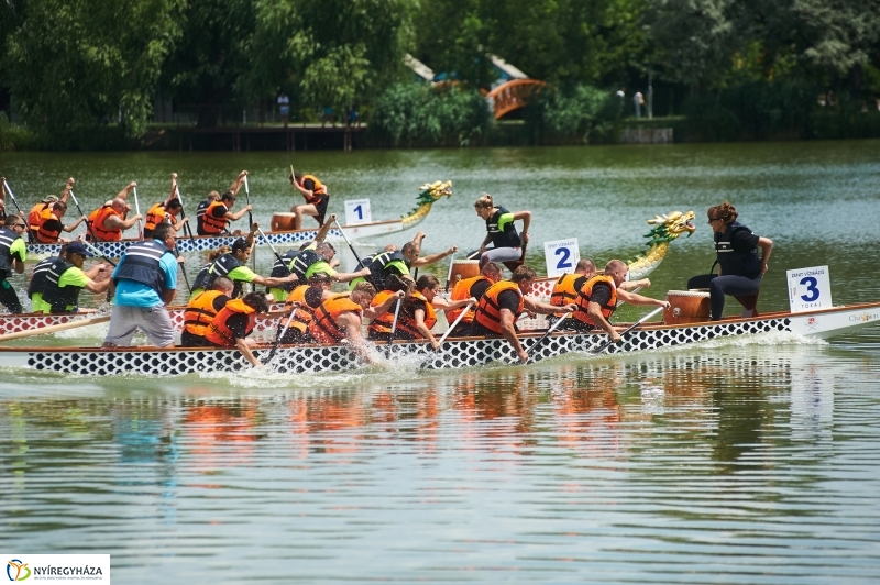 Sárkányhajó verseny Sóstón - fotó Szarka Lajos
