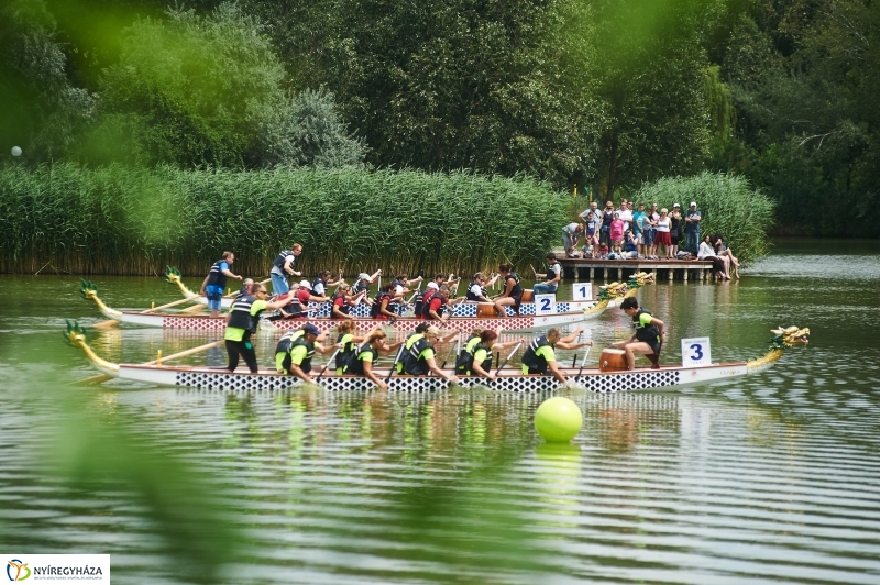 Sárkányhajó verseny Sóstón - fotó Szarka Lajos