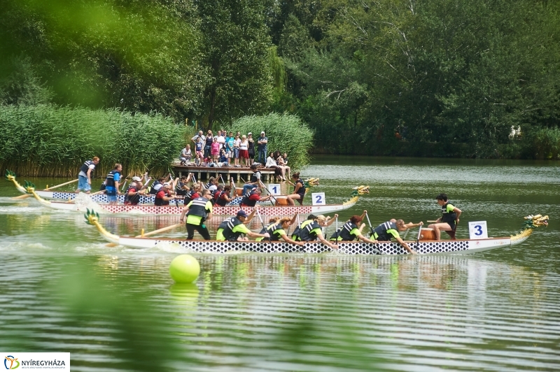 Sárkányhajó verseny Sóstón - fotó Szarka Lajos