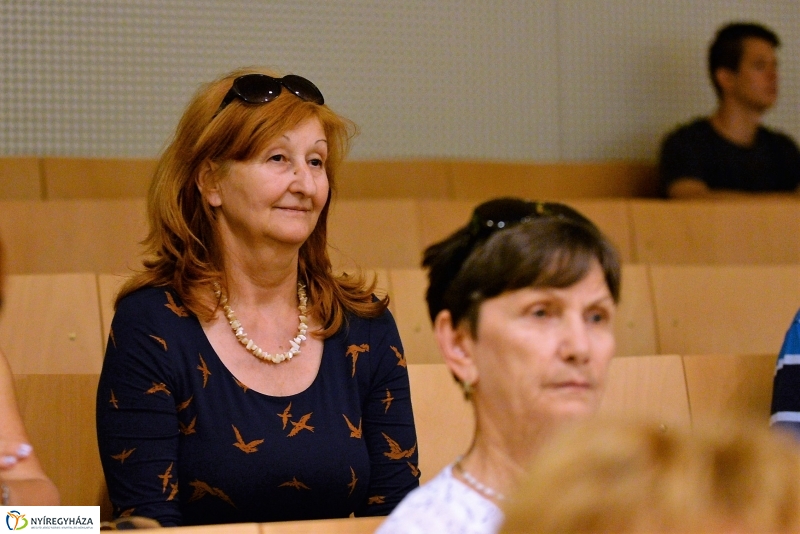 Értékes Esték-Kéry Péter filmrendező vetítéssel egybekötött előadása