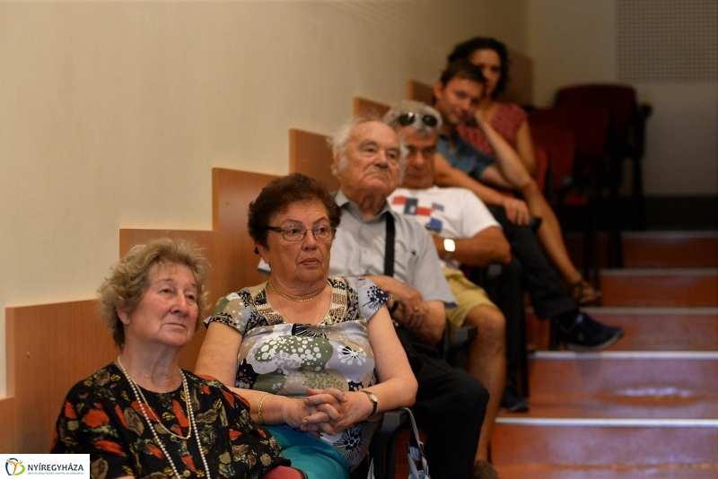 Értékes Esték-Kéry Péter filmrendező vetítéssel egybekötött előadása