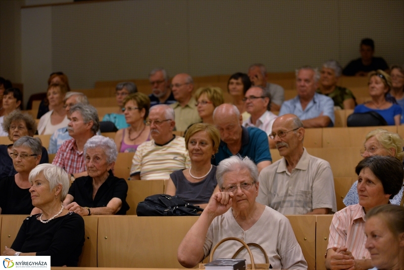 Értékes Esték-Kéry Péter filmrendező vetítéssel egybekötött előadása