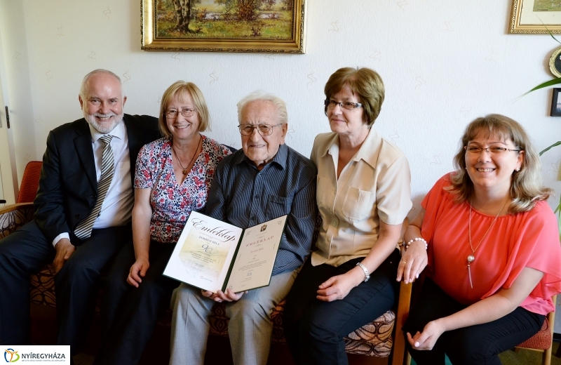 Borbély Béla 90 éves-önkormányzati köszöntés