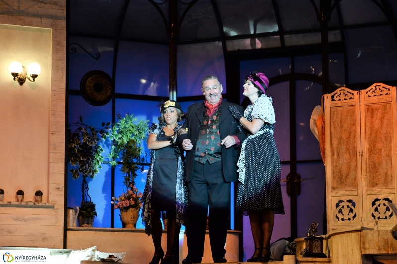 A Szabadtéri Színpadon A régi nyár című darabot láthatta a nagyérdemű 