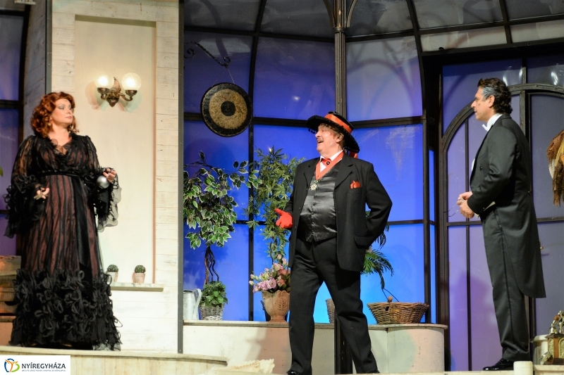 A Szabadtéri Színpadon A régi nyár című darabot láthatta a nagyérdemű 