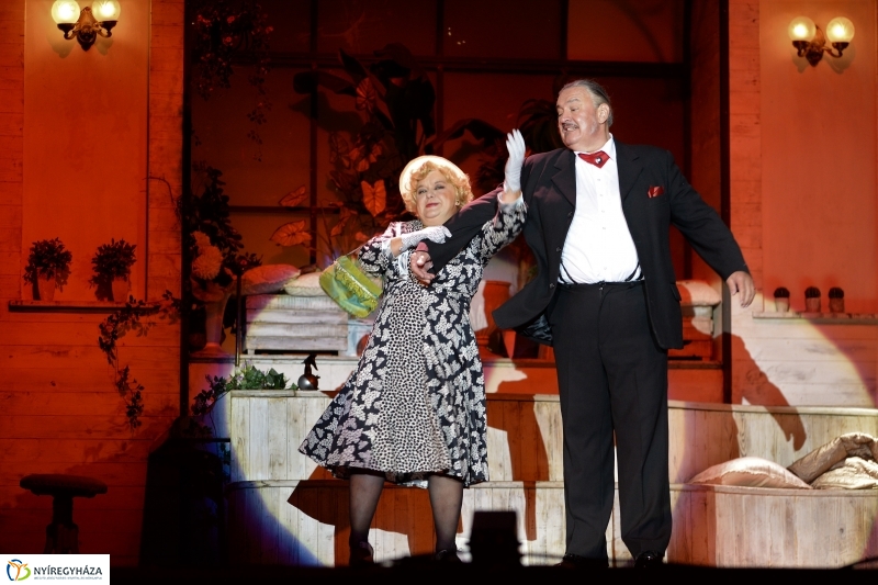 A Szabadtéri Színpadon A régi nyár című darabot láthatta a nagyérdemű 